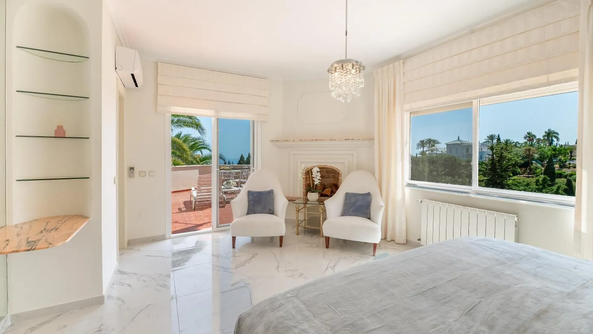 4 Bdrm Andalusian Villa W Cinema & Sea Views Marbella Spanien